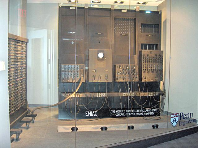 Operadoras programando o ENIAC